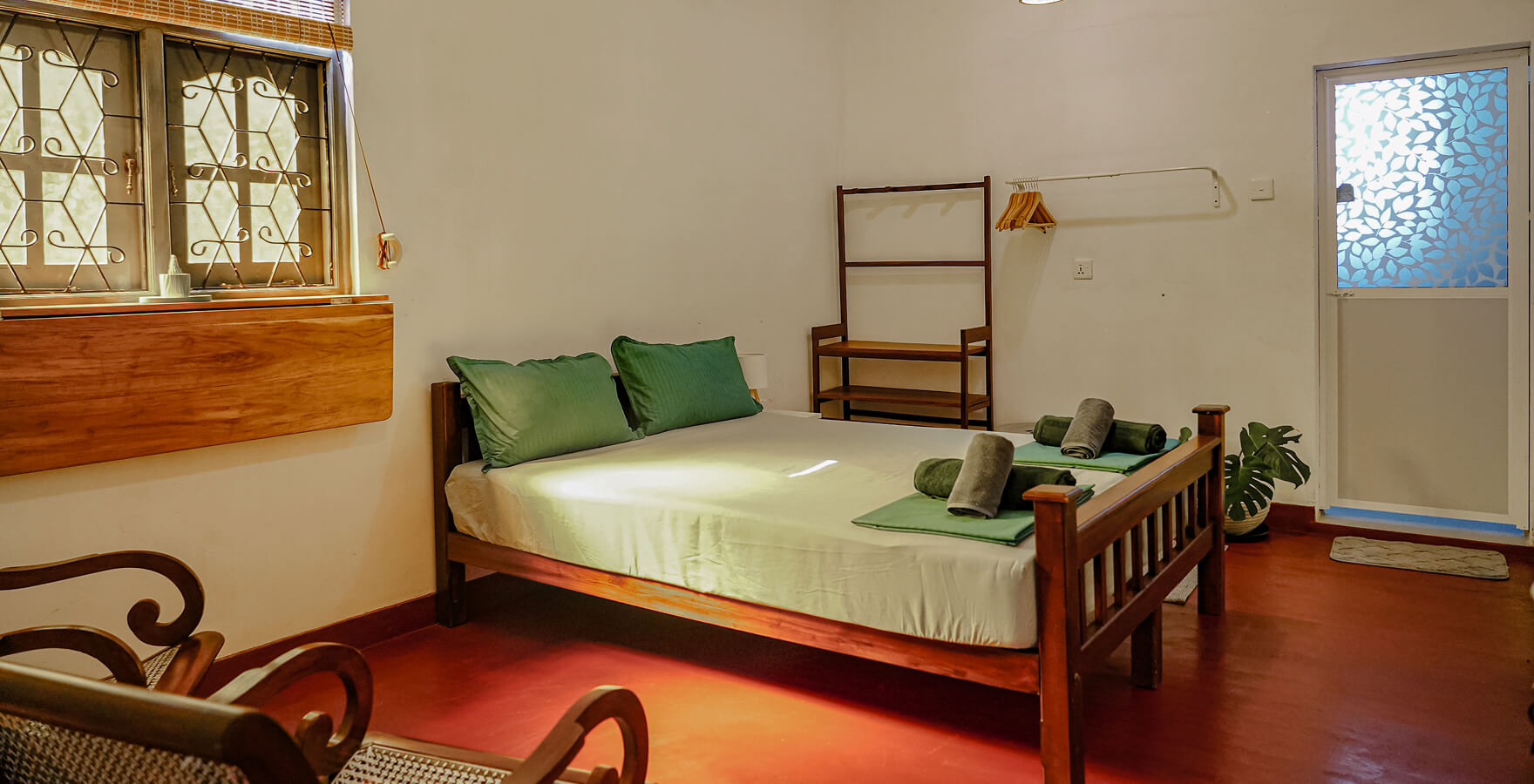 Homebase Hiriketiya Accommodation coliving Room 6 - biggest room