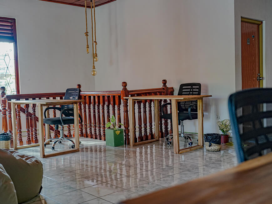 Laptop-friendly working desk in the South of Sri Lanka